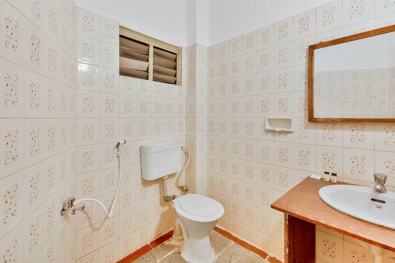 Oyo 10534 Hotel Kanishka Bangalore Exteriör bild